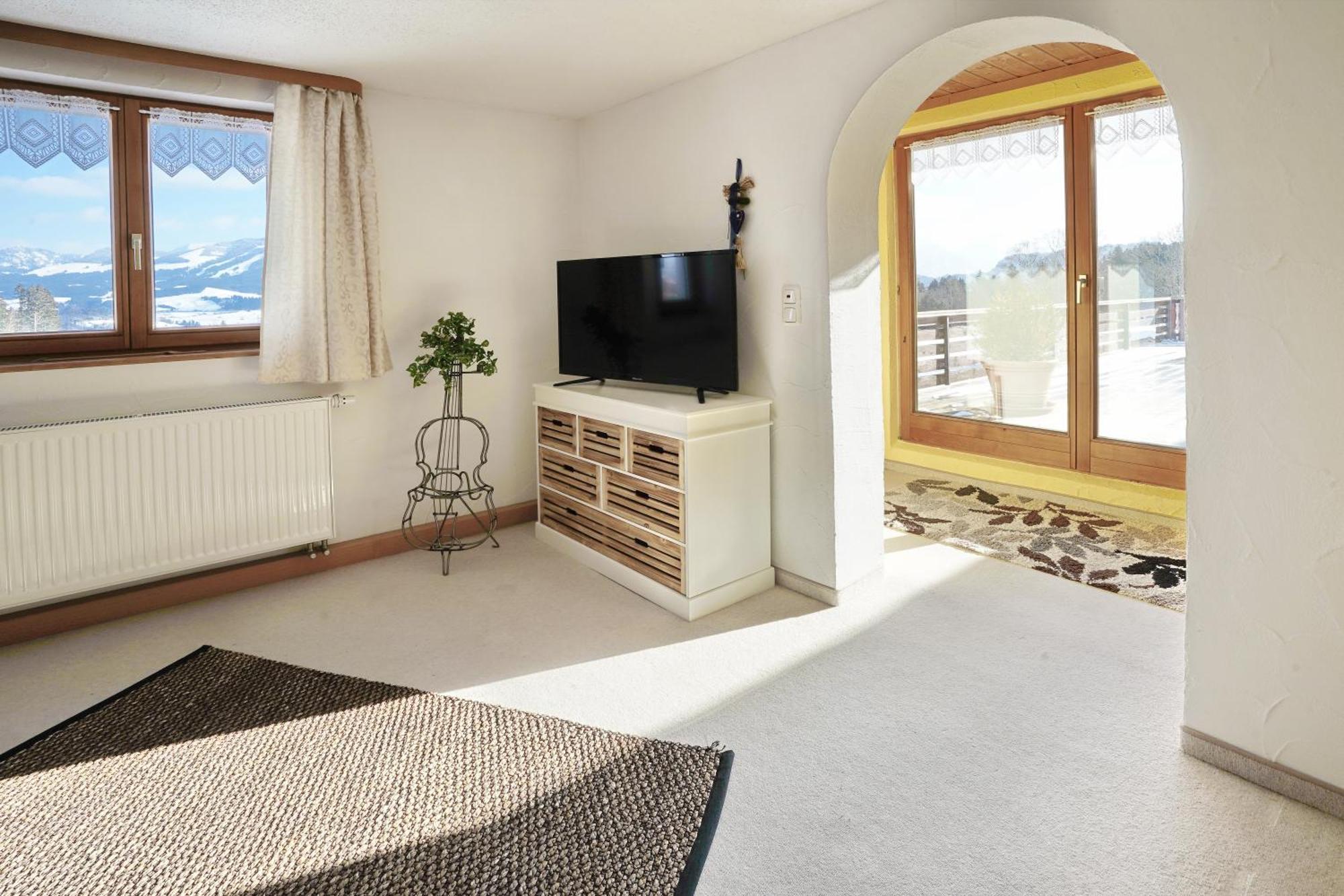 Gaestehaus Bergfrieden * Bolsterlang