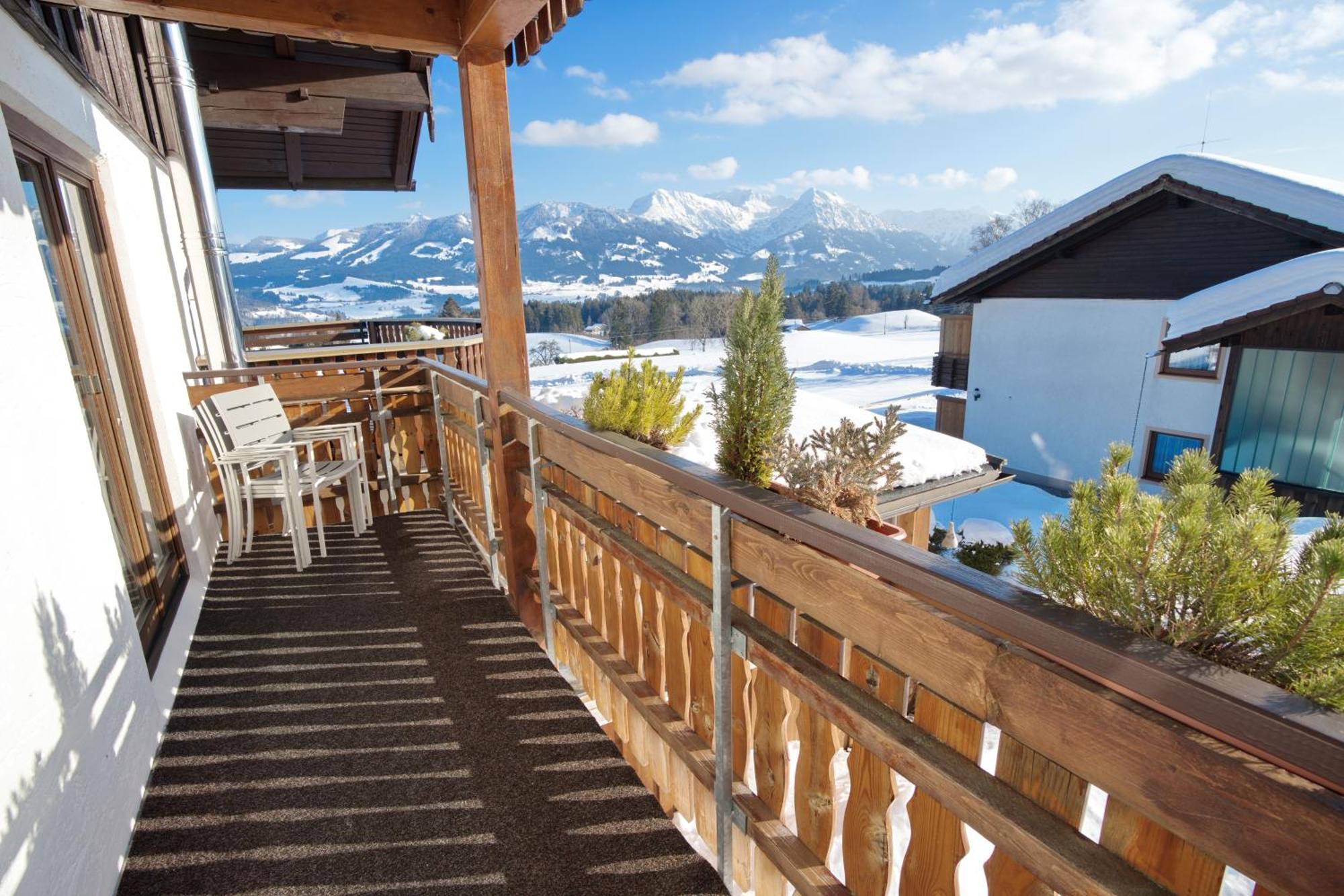 Appartement Gaestehaus Bergfrieden Bolsterlang