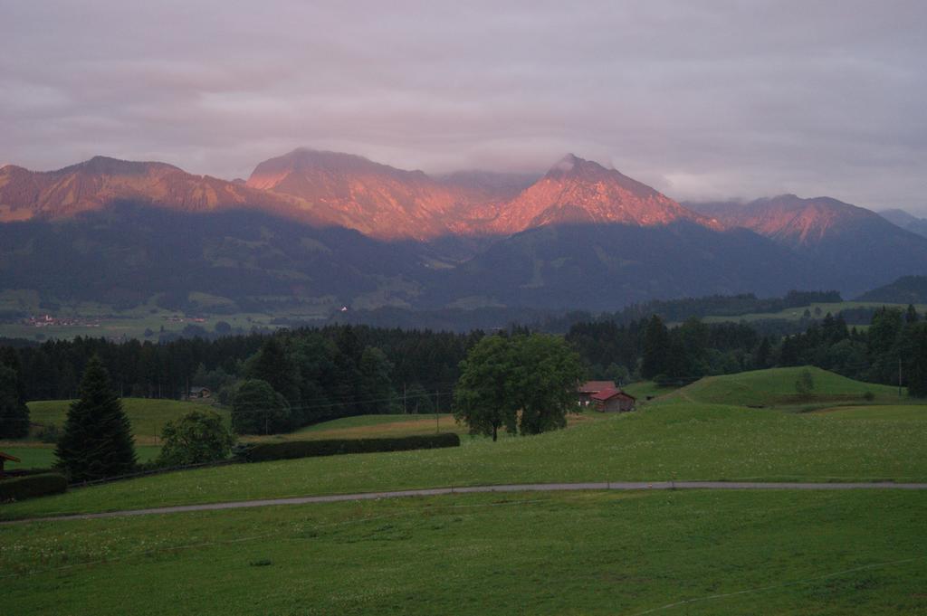 Appartement Gaestehaus Bergfrieden Bolsterlang